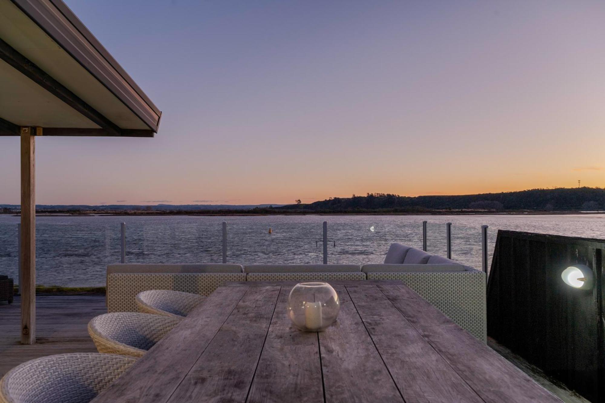 Pukehina Estuary Sunset Views Holiday Home Экстерьер фото
